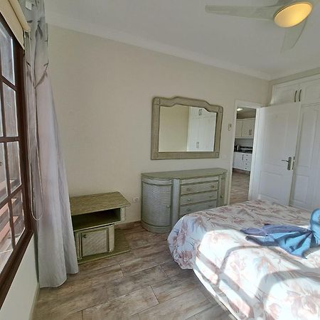 Atlantis 3 One Bedroom, Sea Front, In Complex With Pool Costa Del Silencio Extérieur photo