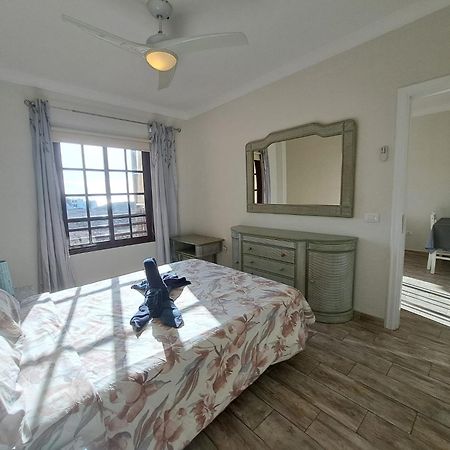 Atlantis 3 One Bedroom, Sea Front, In Complex With Pool Costa Del Silencio Extérieur photo