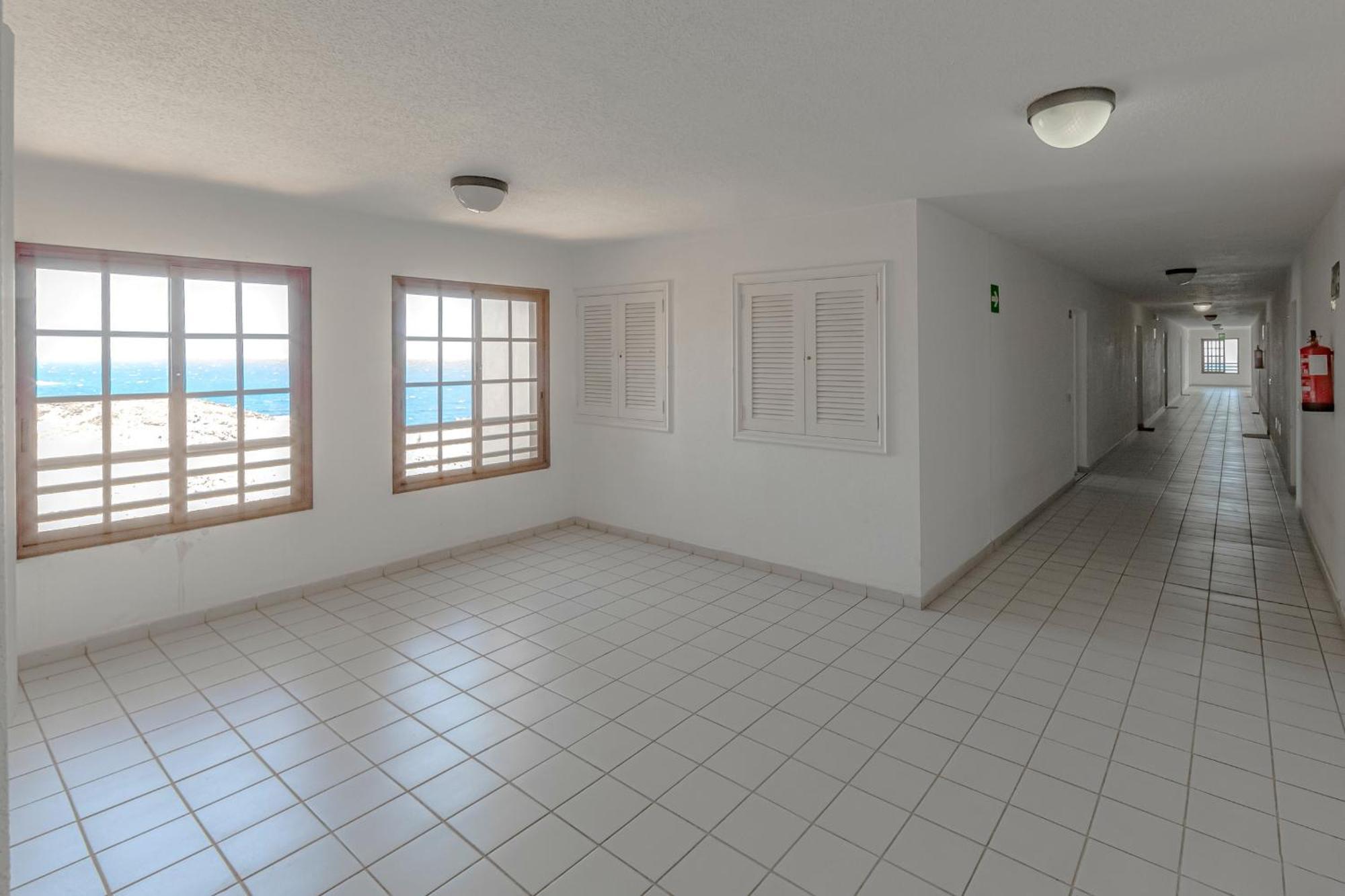 Atlantis 3 One Bedroom, Sea Front, In Complex With Pool Costa Del Silencio Extérieur photo