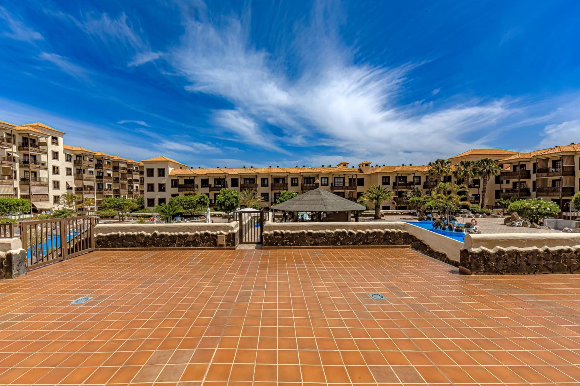 Atlantis 3 One Bedroom, Sea Front, In Complex With Pool Costa Del Silencio Extérieur photo
