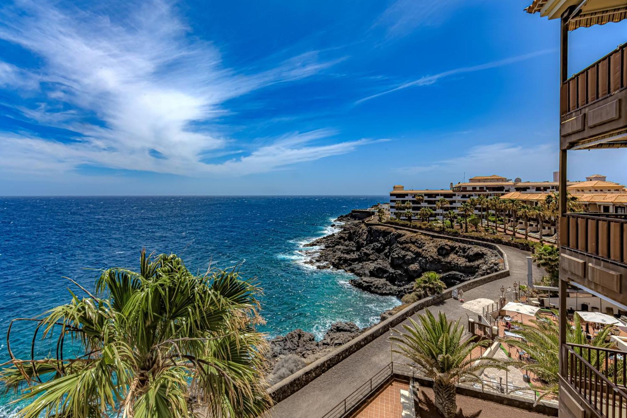 Atlantis 3 One Bedroom, Sea Front, In Complex With Pool Costa Del Silencio Extérieur photo
